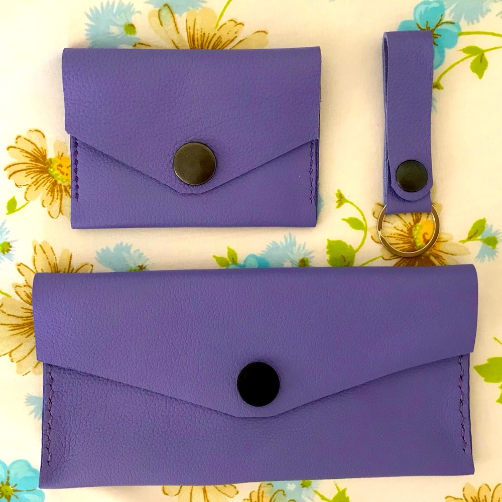 Hand Crafted Light Purple Wallet and Keychain Set